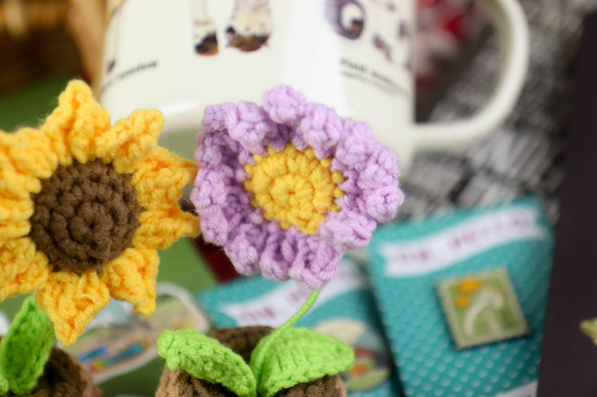 Hand-Knitted Flowers & Cacti - Oh, Hello Companies